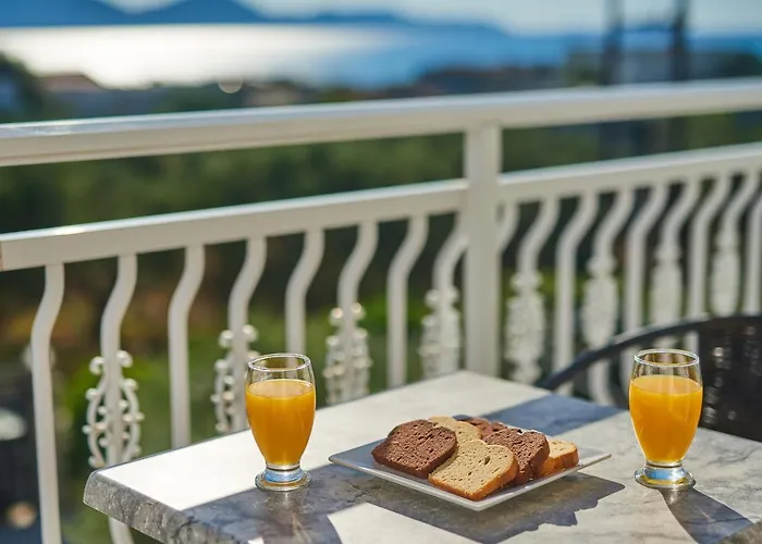 Alojamento de Acomodação e Pequeno-almoço Armonia By Zante Plaza 2*