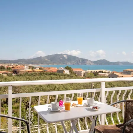 Bed and breakfast En Armonia Laganas